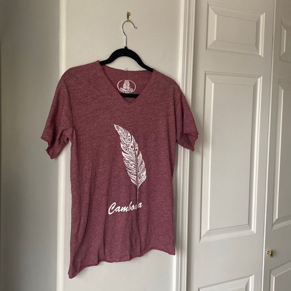 Burgundy Red “Cambodia” Lightweight Short Sleeve Feather Graphic Top/T-Shirt